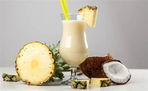 Agua de Piña Colada