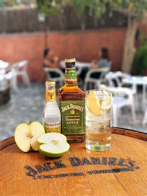 Cóctel Jack Daniel's Apple