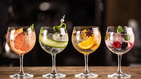 Cócteles y bebidas refrescantes