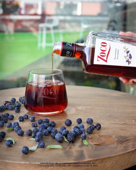 Copa de Pacharán con hielo