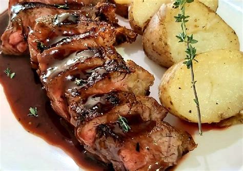 Filetes de Lomo en Salsa de Vino Blanco