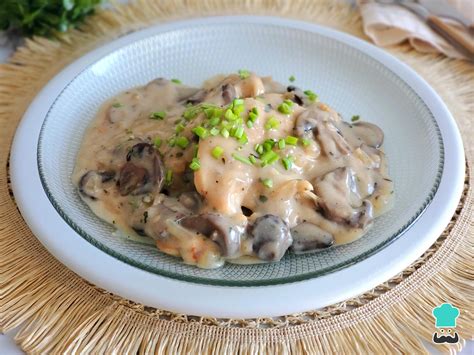 Pollo al Horno con Champiñones y Vino Blanco