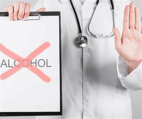 Riesgos de combinar medicamentos y alcohol