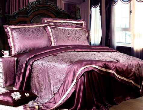 Ropa de cama de seda