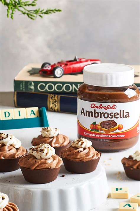 Tacitas de Chocolate con Mousse de Café