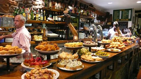 Tapas en un bar español