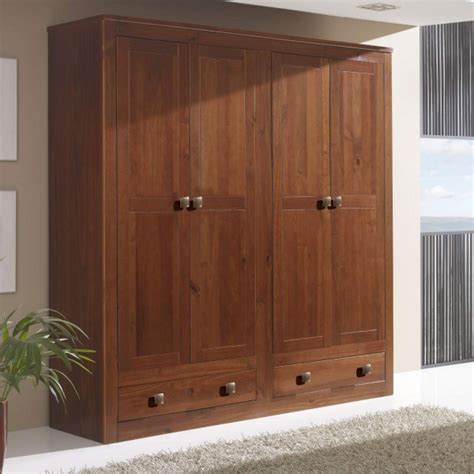Tipos de armarios de madera maciza