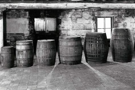 Tipos de barricas para añejar whisky