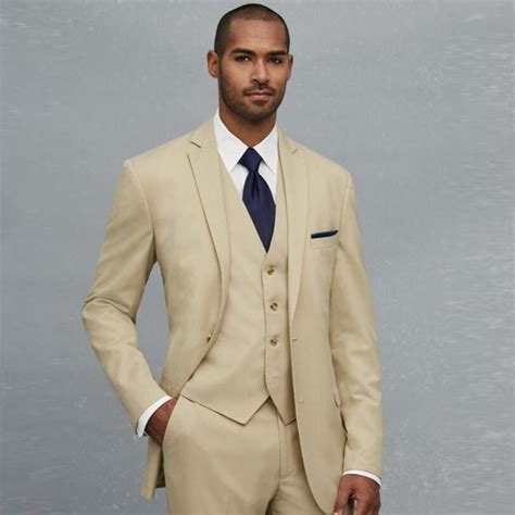 Traje color champagne para hombre